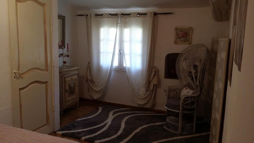 Mas De L Ancienne Magnanerie Villa Mallemort Eksteriør billede
